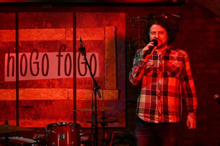 Hogo Fogo Jazz &amp; Art Club je miesto, ktor&eacute; d&yacute;cha neobyčajnou atmosf&eacute;rou