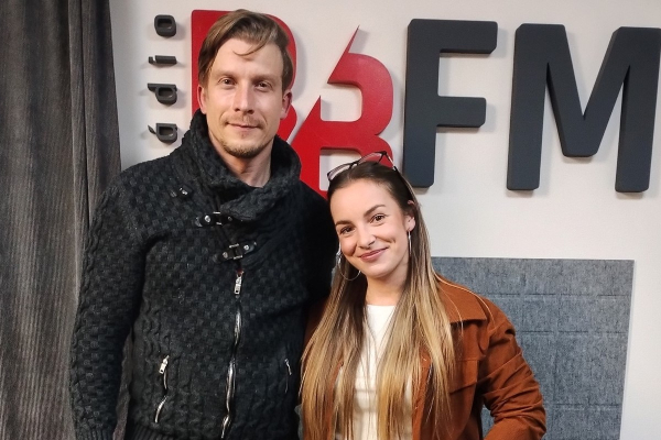 Juraj Bača predstavil v BB FM rádiu svoju novú pesničku