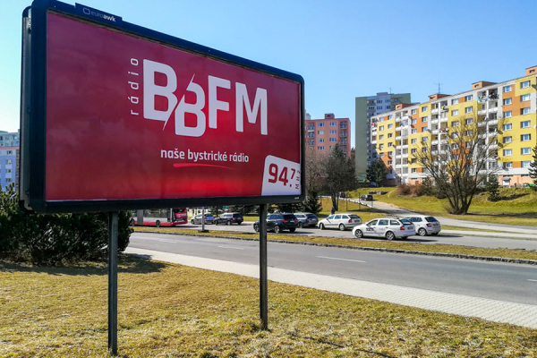 Banskobystrické BB FM rádio vstúpilo do éteru skladbou banskobystrickej kapely, spustilo aj komunikačnú kampaň